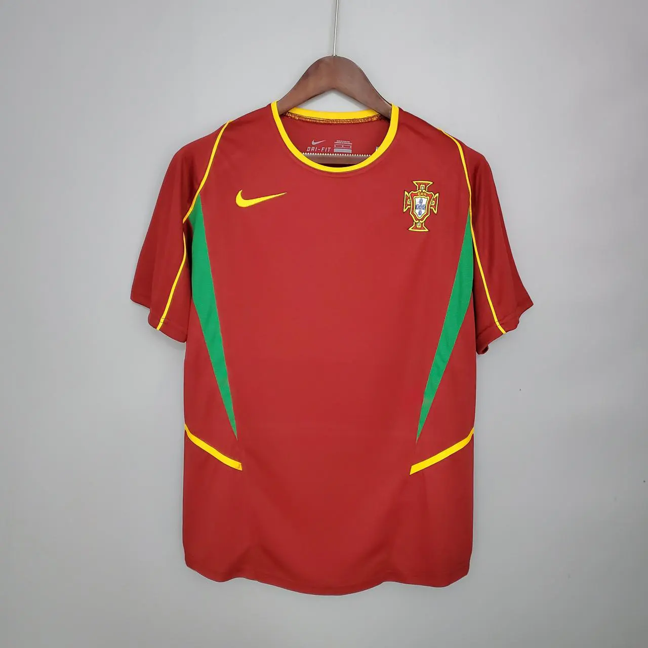 Retro Portugal 2002  PT64471